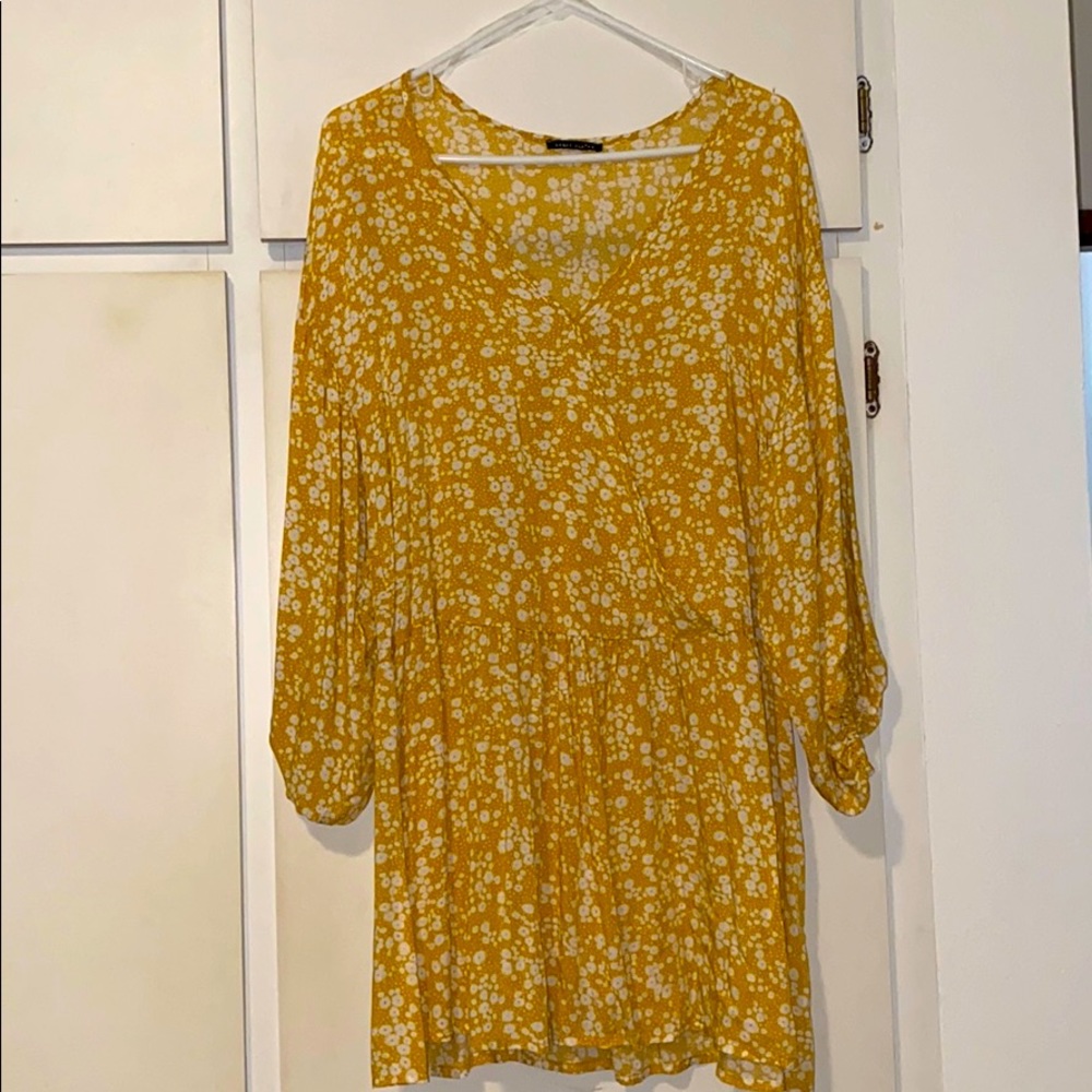 Pretty Spring/Summery dress yellow